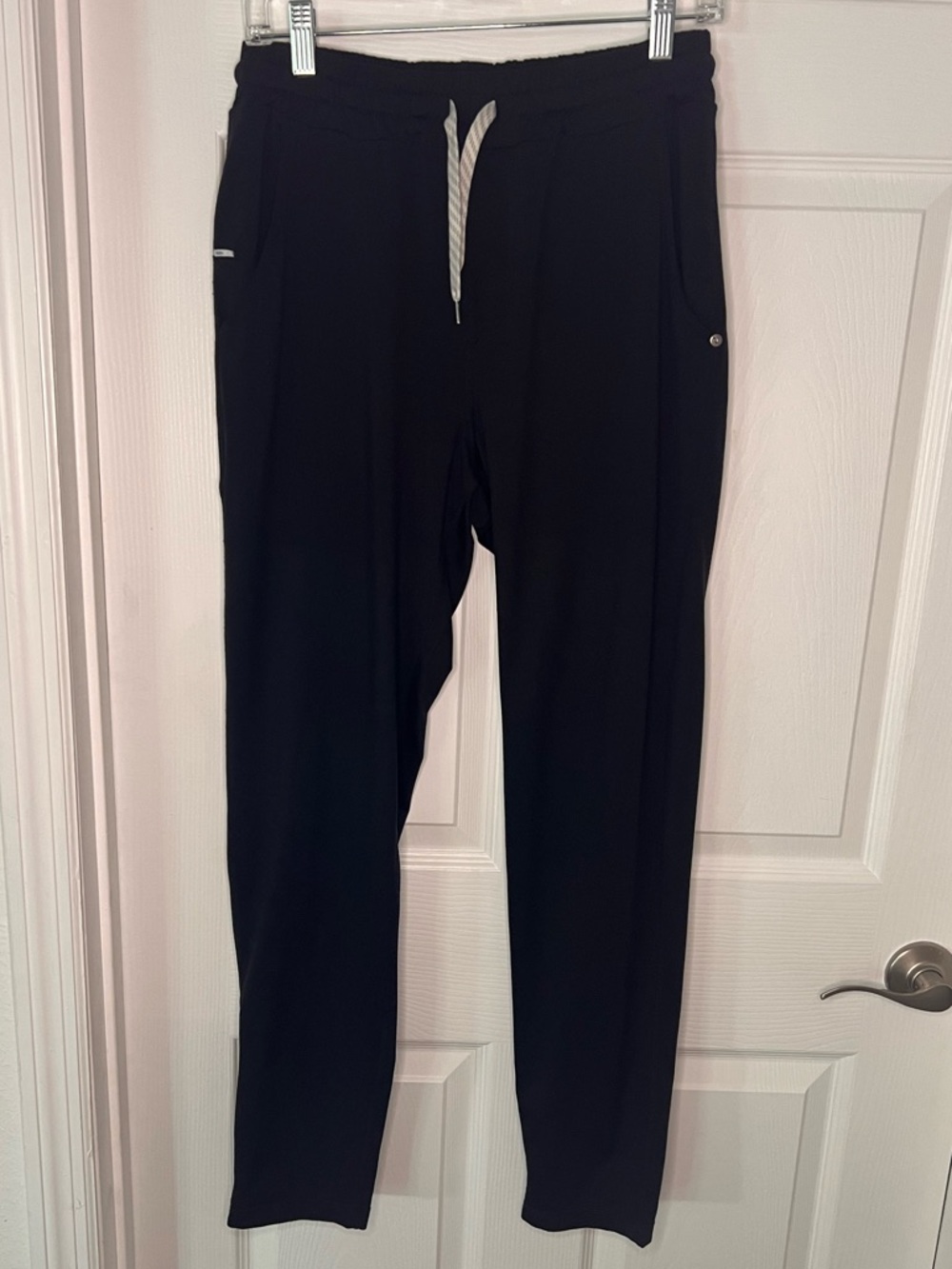 Vuori Black Joggers